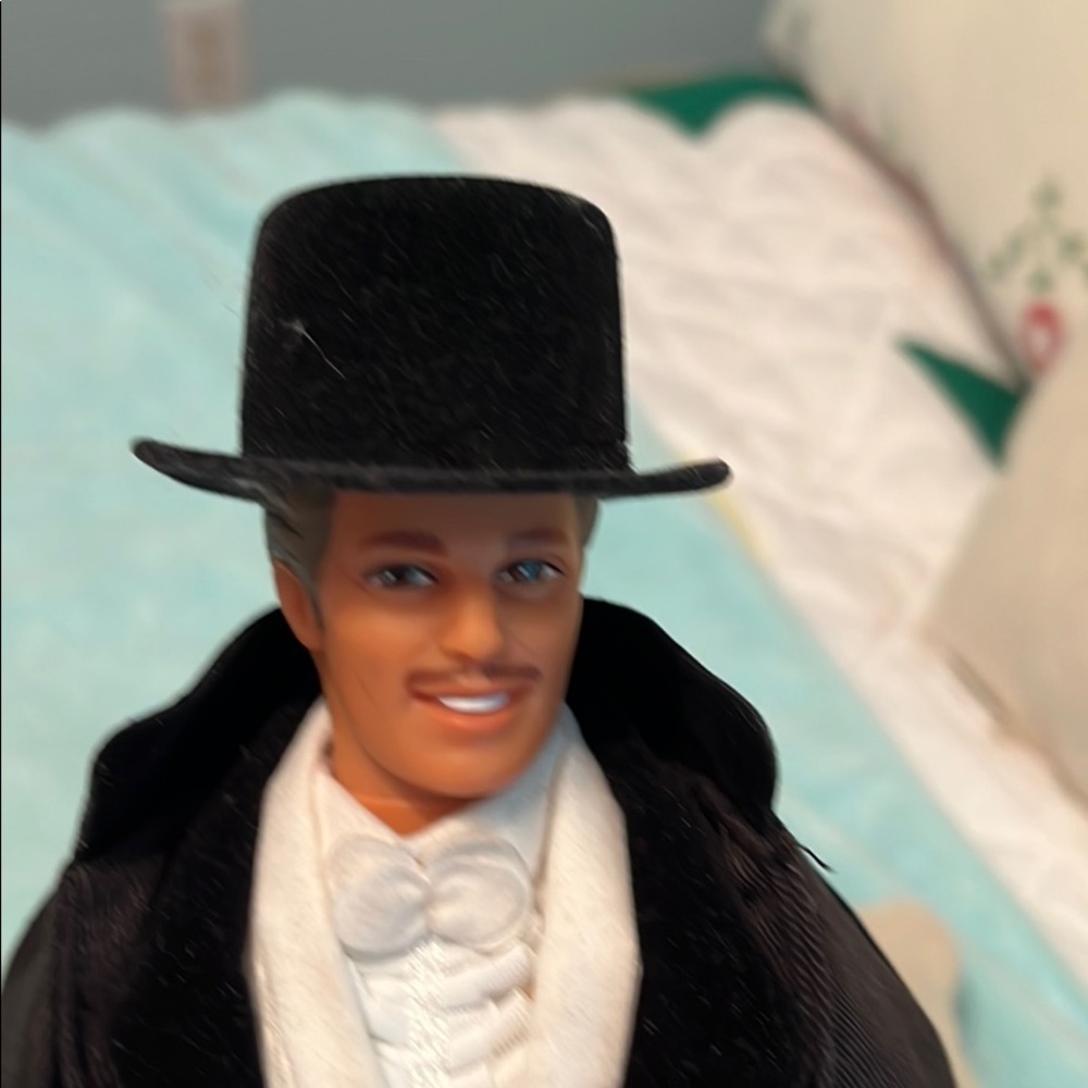 Mattel Rhett Butler Ken - Picture 2 of 5